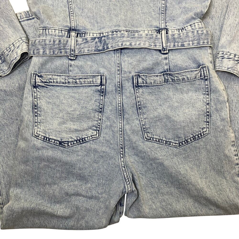 GAP Sz 4 Long Sleeve Belted Denim Jumpsuit Light Wash Indigo 90s Retro Utility - Picture 12 of 16